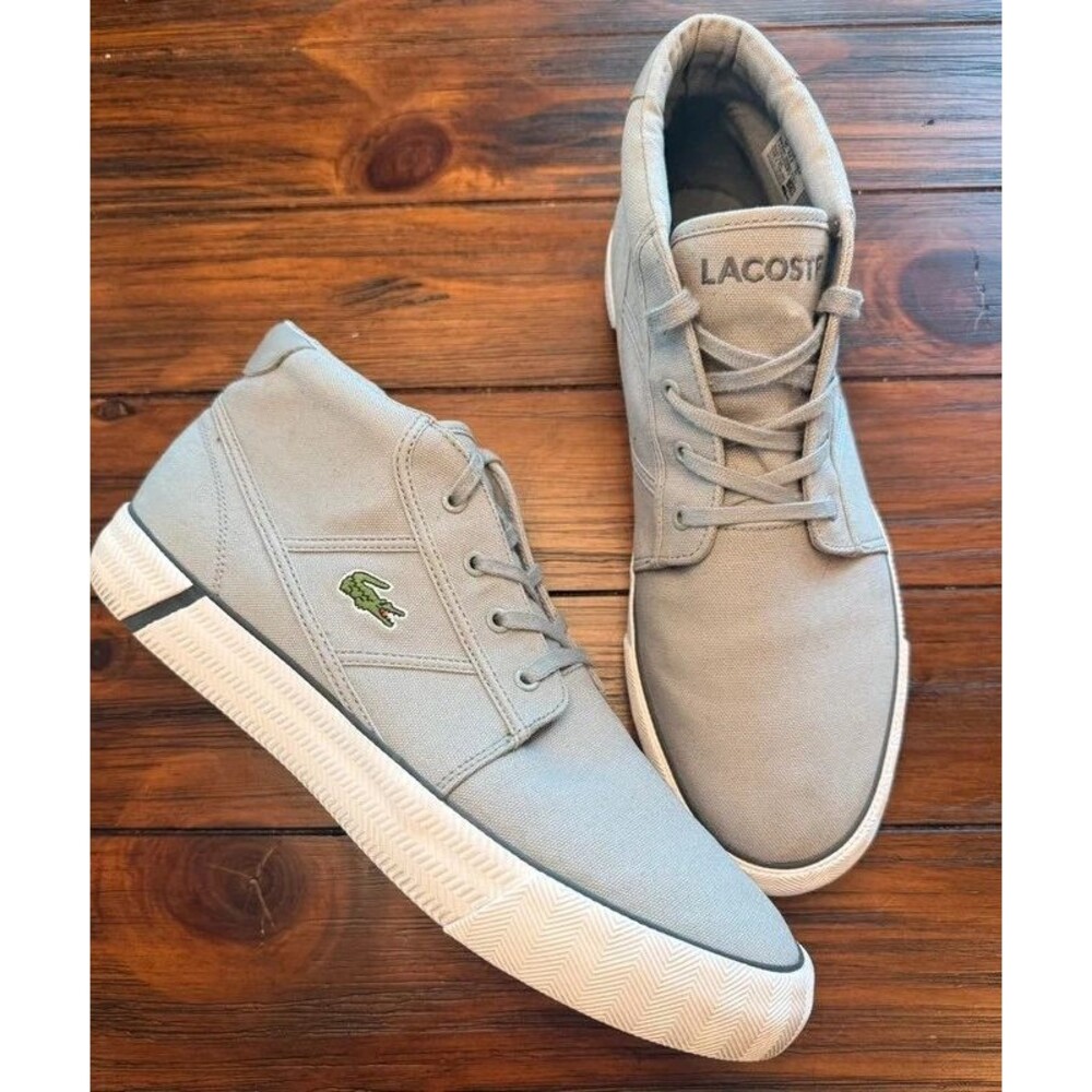 Lacoste Men’s Chukka Sneaker. Size 11